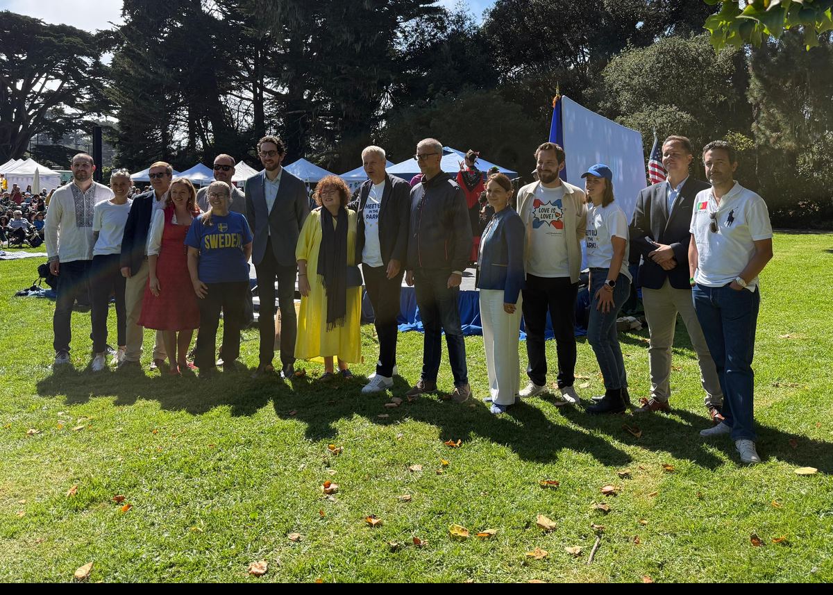 Chamber members and European consuls at Europe in the Park, Golden Gate Park